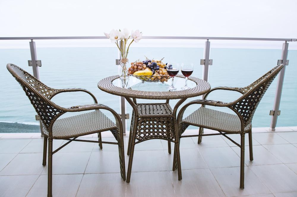 Aqua Batumi Hotel & Apartments Екстер'єр фото