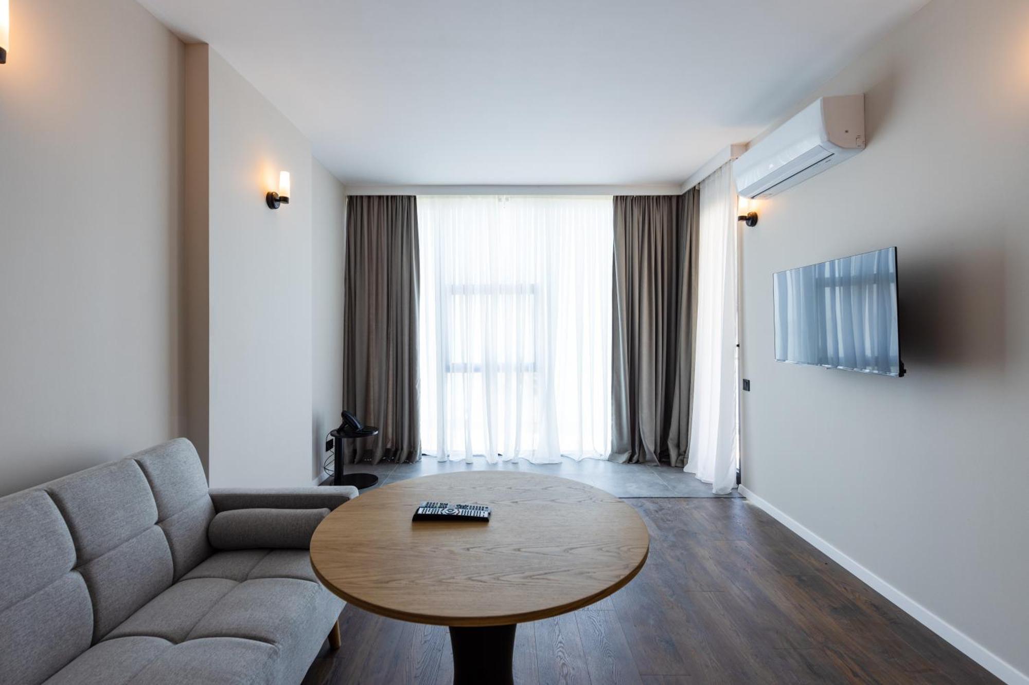 Aqua Batumi Hotel & Apartments Екстер'єр фото