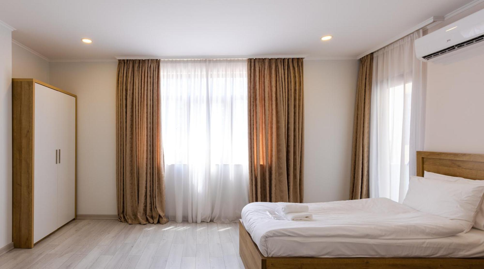 Aqua Batumi Hotel & Apartments Екстер'єр фото